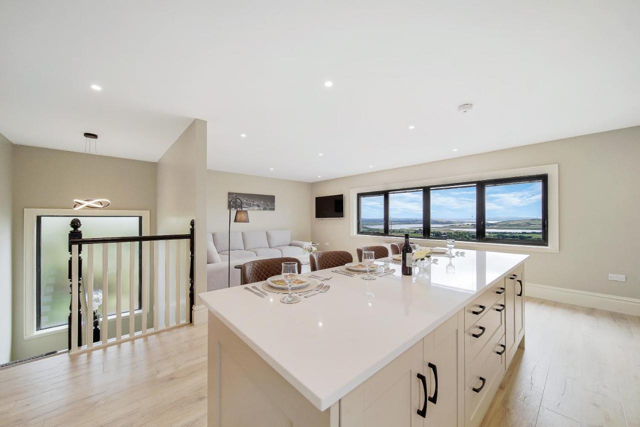 Seaview Lodge Apartment 'Sleeping 4 Guests' Rockstown Eksteriør bilde