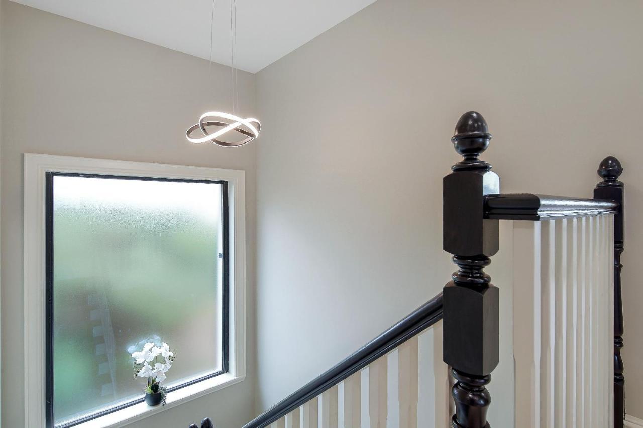 Seaview Lodge Apartment 'Sleeping 4 Guests' Rockstown Eksteriør bilde