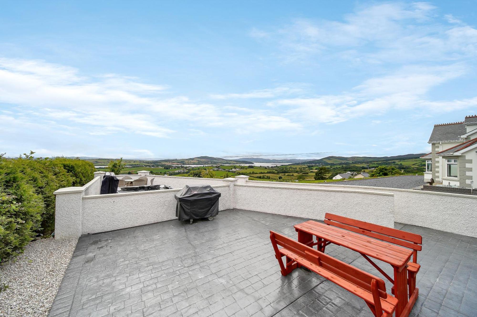 Seaview Lodge Apartment 'Sleeping 4 Guests' Rockstown Eksteriør bilde