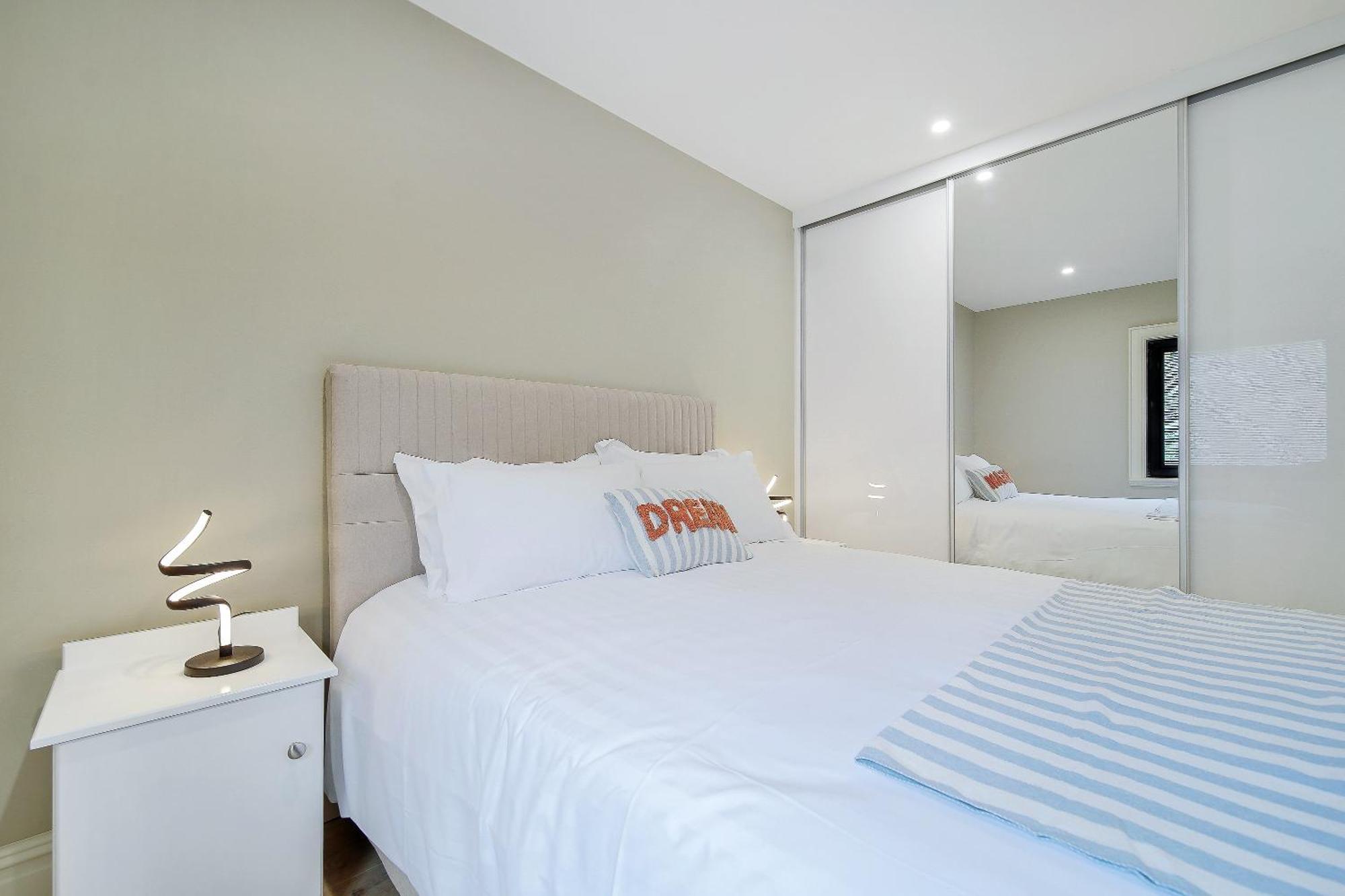 Seaview Lodge Apartment 'Sleeping 4 Guests' Rockstown Eksteriør bilde