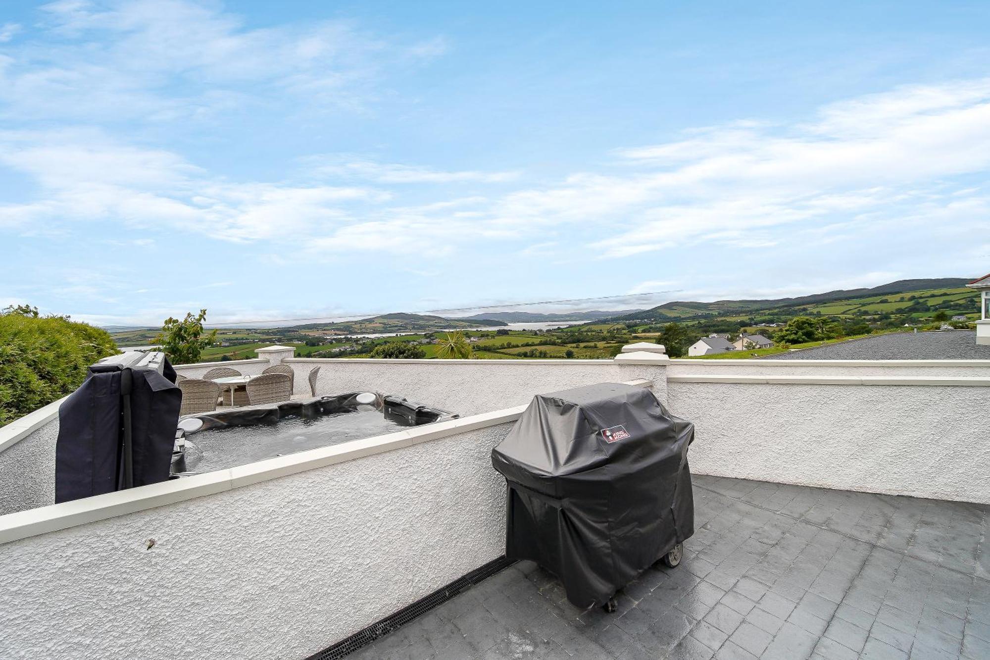 Seaview Lodge Apartment 'Sleeping 4 Guests' Rockstown Eksteriør bilde