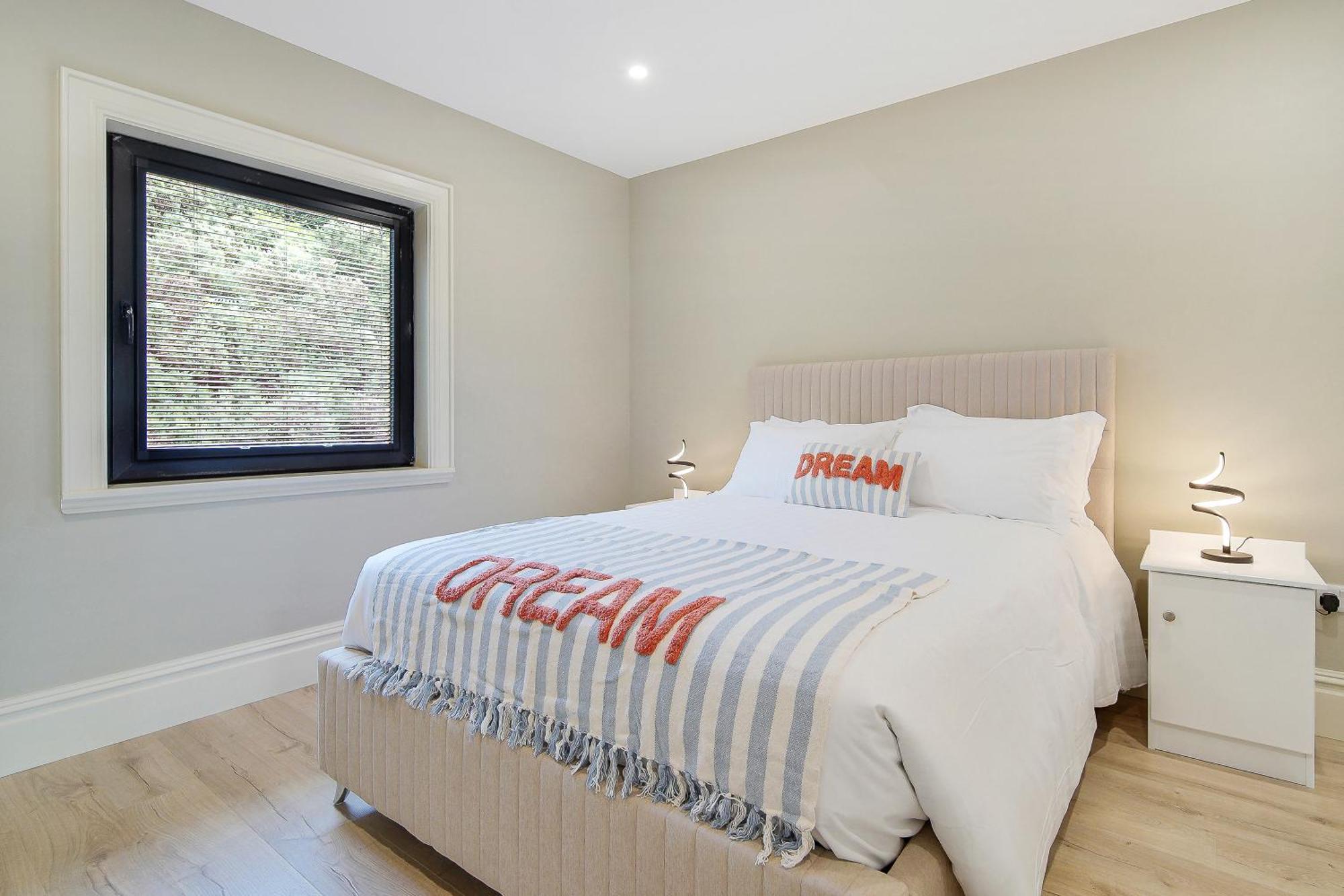Seaview Lodge Apartment 'Sleeping 4 Guests' Rockstown Eksteriør bilde